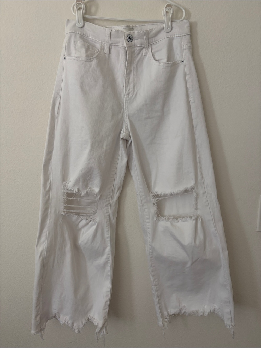 Sneak Peek White Ripped Wide-Leg Jeans (27)